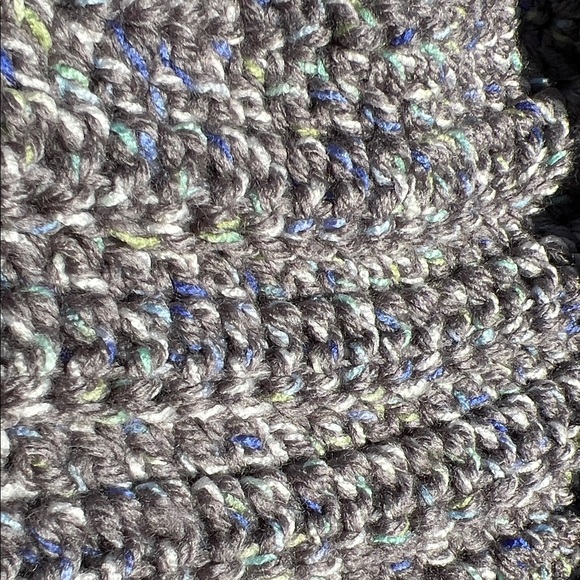 Crochet Grey Cowl with matching Fingerless Gloves - Picture 5 of 5